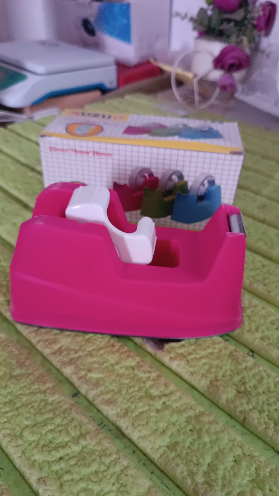 Plastic Tape Dispenser Cutter for Home Office use (1 pc / Big) Plastic Tape Dispenser Cutter for Home Office use (1 pc / Big)